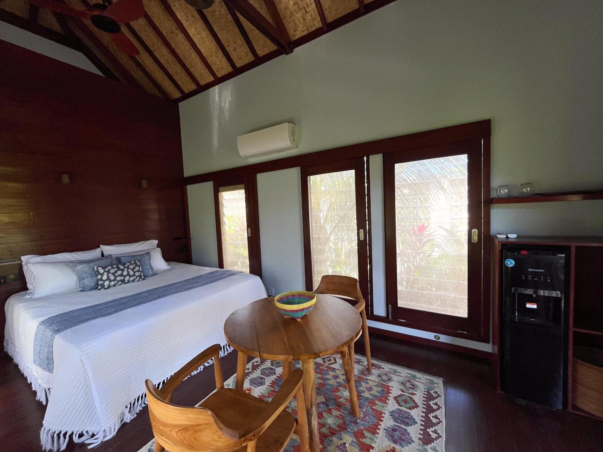 Отель Kura Kura House Sekongkang Экстерьер фото